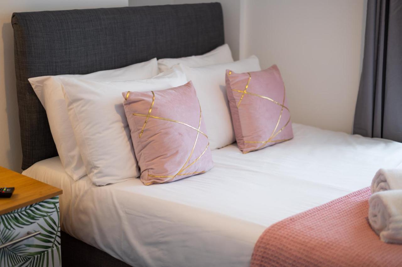 City Centre, Parking, Smart Tv'S In All Rooms Swansea Exterior foto